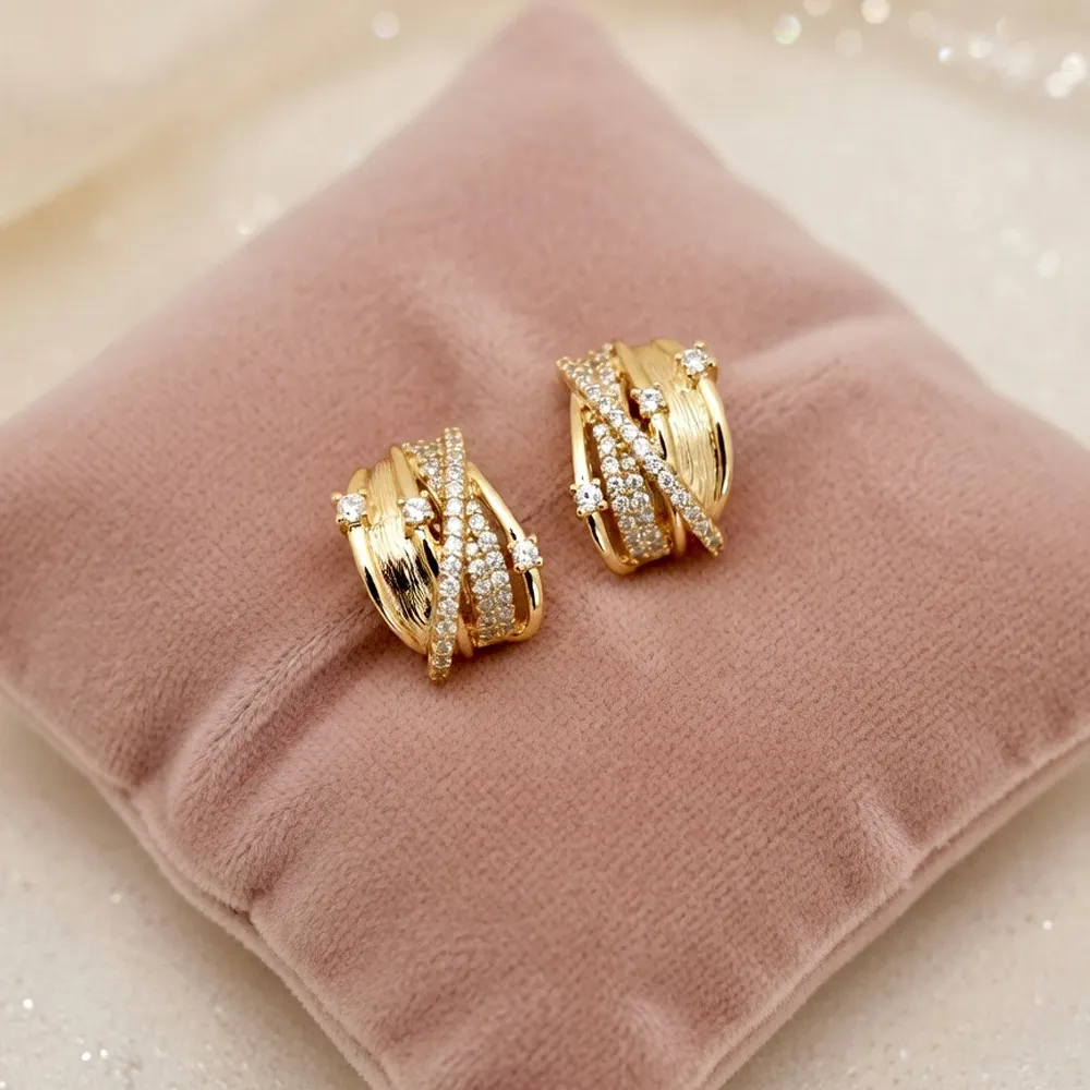 Gold & Crystal Interlace