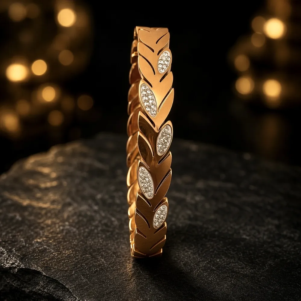 Wristwear 25 - Image 3