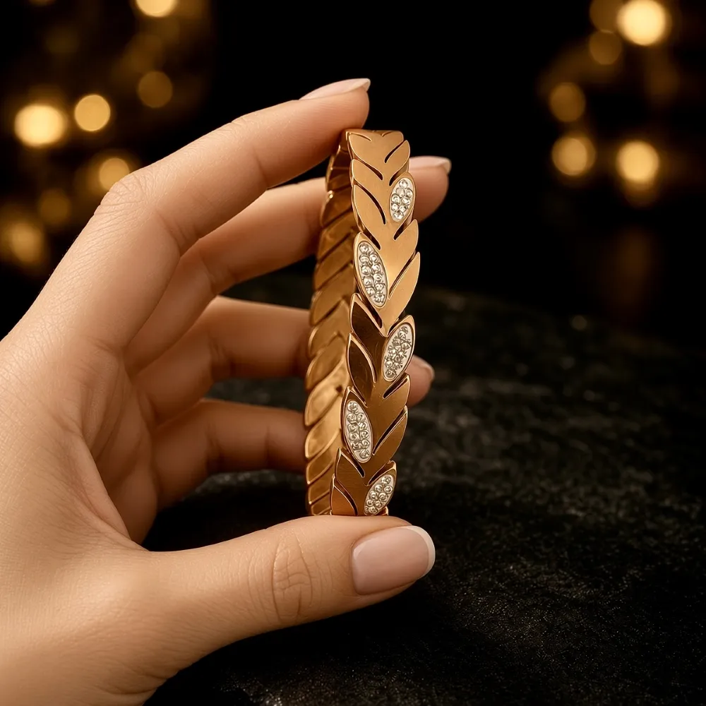 Wristwear 25 - Image 4