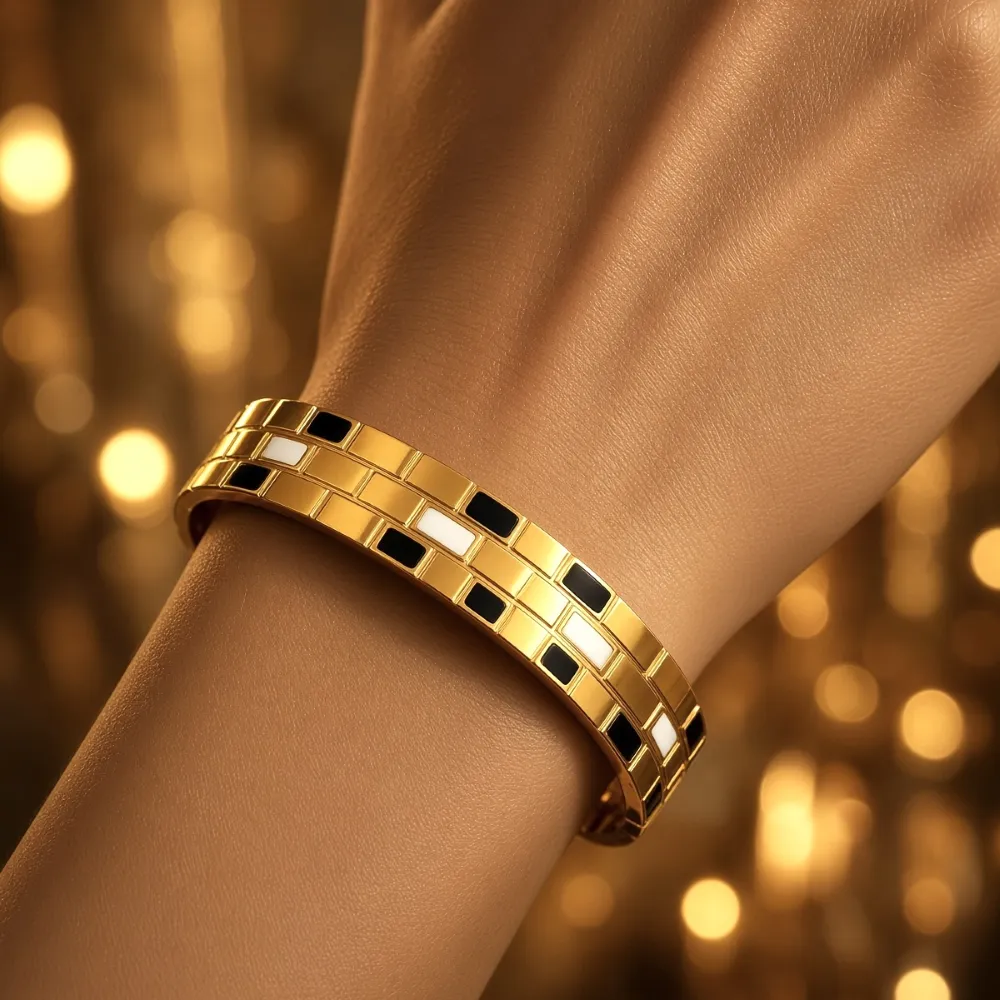 Wristwear 28 - Image 3