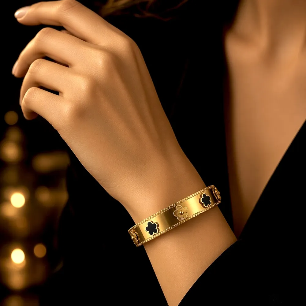 Wristwear 33 - Image 2